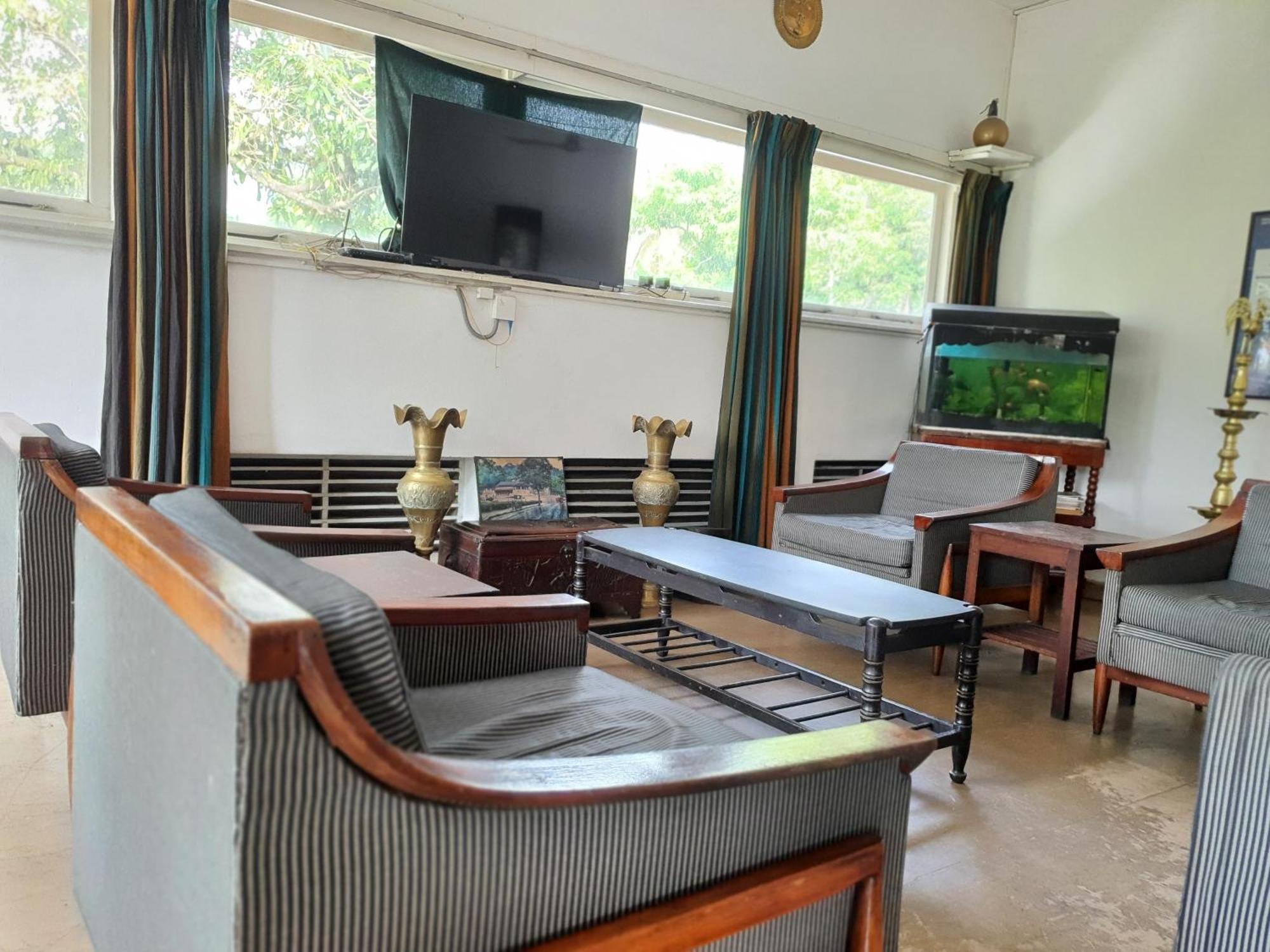 Dunhinda Falls Inn Бадула Екстериор снимка