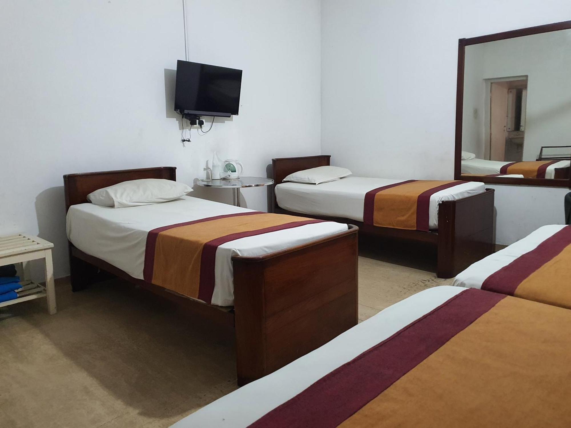 Dunhinda Falls Inn Бадула Екстериор снимка