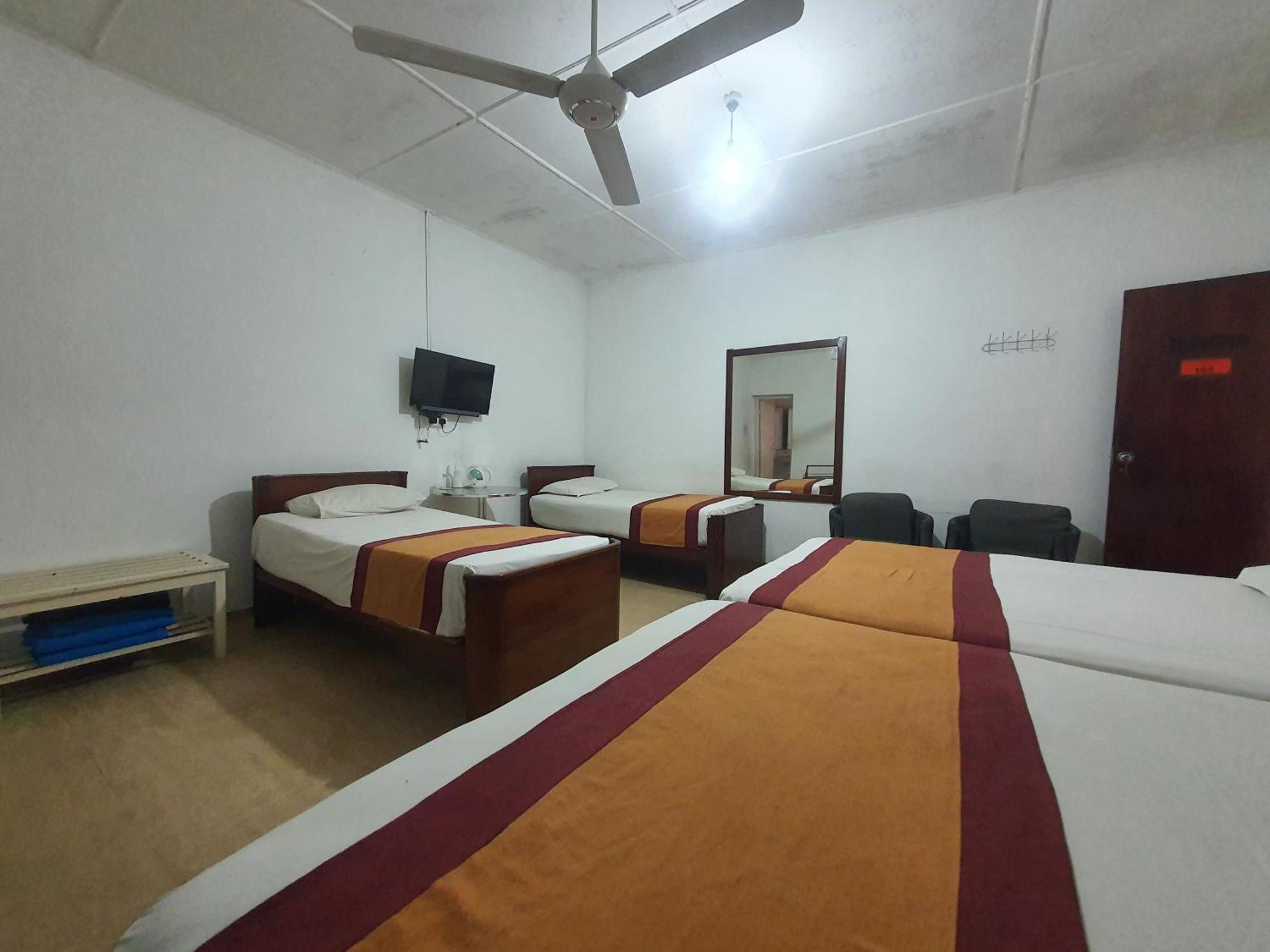 Dunhinda Falls Inn Бадула Екстериор снимка